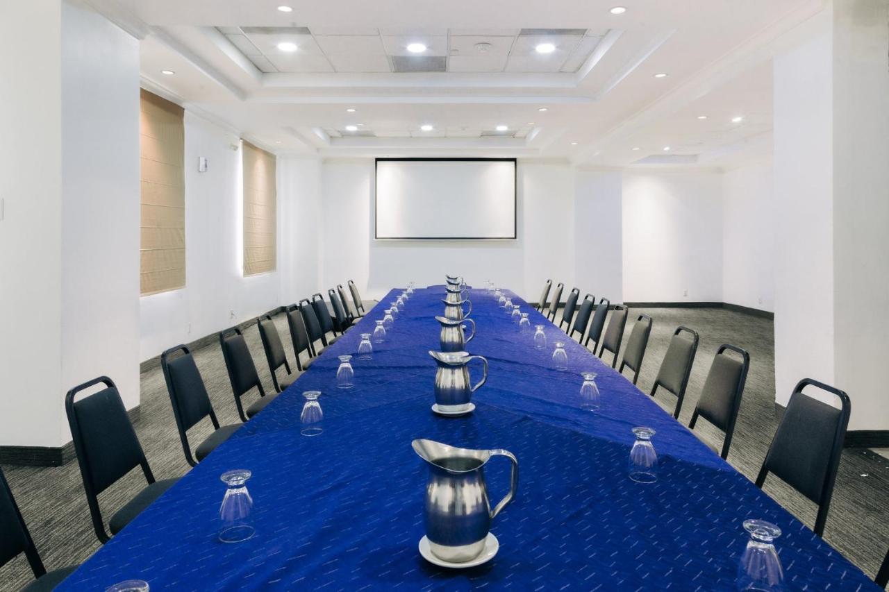 Holiday Inn San Salvador By Ihg מראה חיצוני תמונה