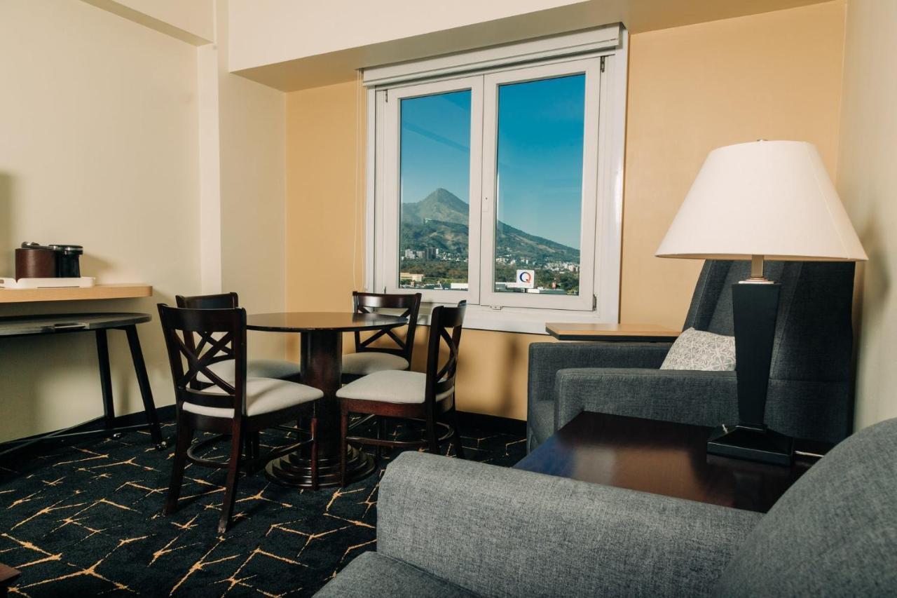 Holiday Inn San Salvador By Ihg מראה חיצוני תמונה