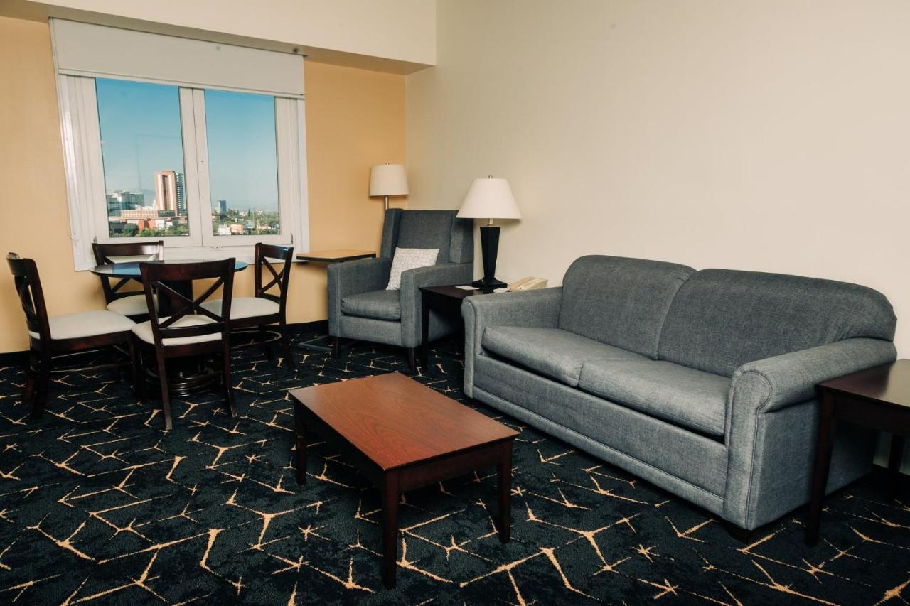 Holiday Inn San Salvador By Ihg מראה חיצוני תמונה